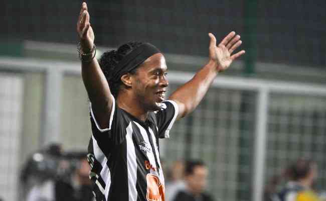 Ronaldinho teve passagem marcante pelo Atltico