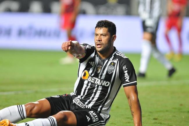 Fotos do jogo entre Atltico e Athletico-PR