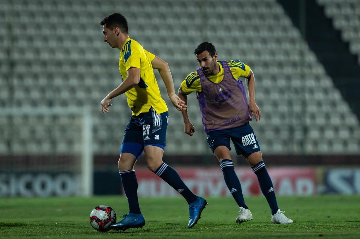 Cruzeiro treinou na Arena do Jacar, em Sete Lagoas, local do jogo desta quinta, 19h, contra o Operrio-PR, pela 24 rodada da Srie B do Brasileiro; veja imagens da atividade comandada pelo tcnico Vanderlei Luxemburgo
