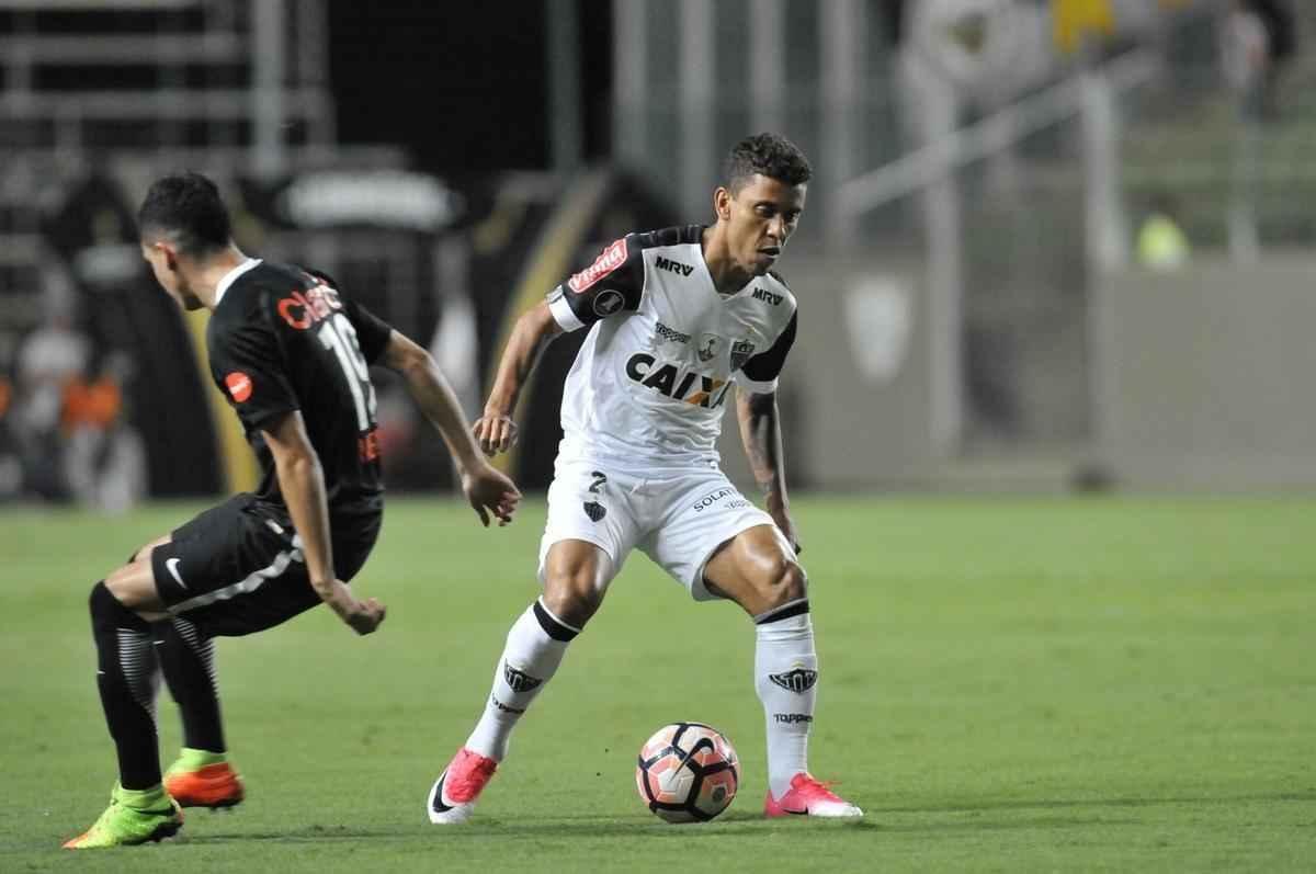 Imagens do duelo entre Atltico e Libertad-PAR, no Independncia, pela Copa Libertadores