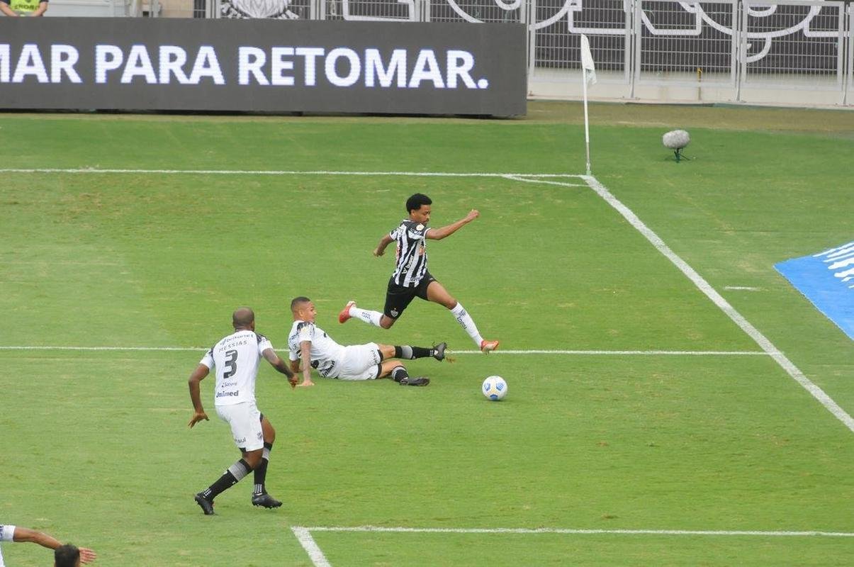 Fotos do jogo entre Atltico e Cear, no Mineiro, pela 25 rodada da Srie A do Campeonato Brasileiro