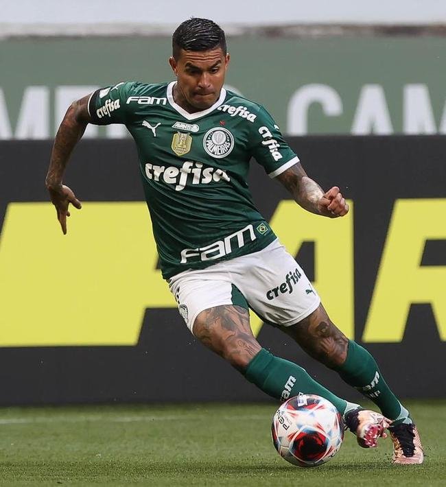 2º Palmeiras - R$ 30 milhões por ano pagos pela Crefisa
