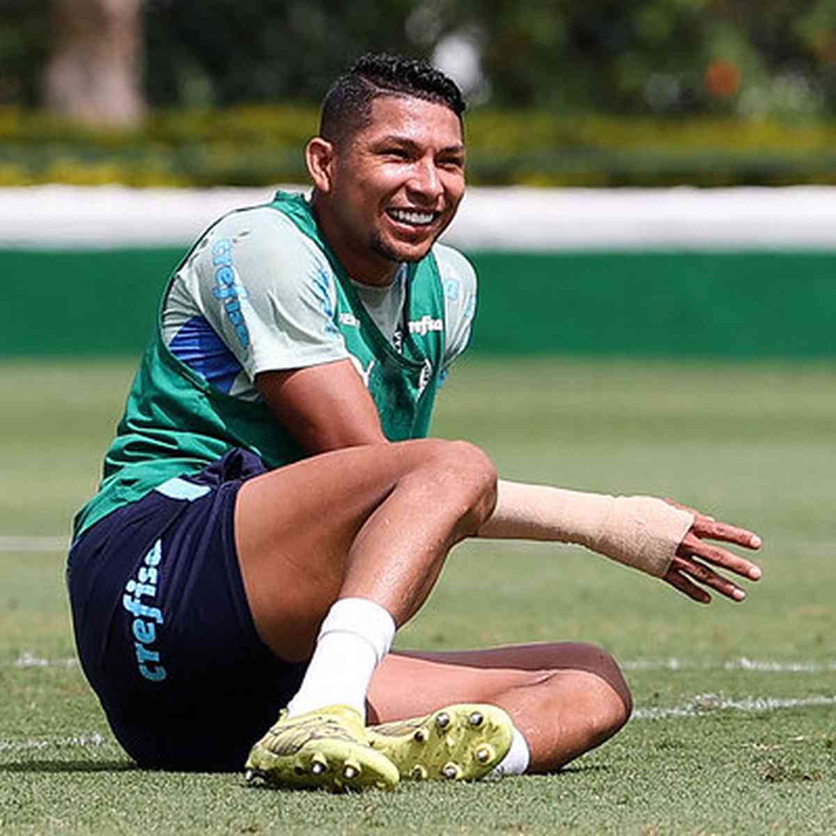 Rony pede pés no chão ao Palmeiras em novo duelo com São Paulo: 'Jogo  diferente' - GMC Online