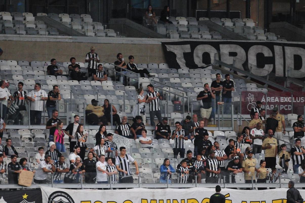Atltico e Brasil de Pelotas-RS se enfrentaram nesta quarta-feira (12/4), no Mineiro, pela ida da terceira fase da Copa do Brasil