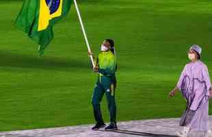 Delegação Brasileira na Cerimônia de Encerramento dos Jogos de Tóquio; Rebeca Andrade foi a porta-bandeira do Brasil