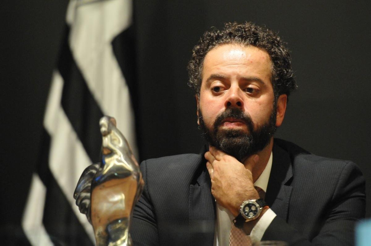 Srgio Sette Cmara recebeu 266 votos, contra 41 de Fabiano Ferreira, da oposio