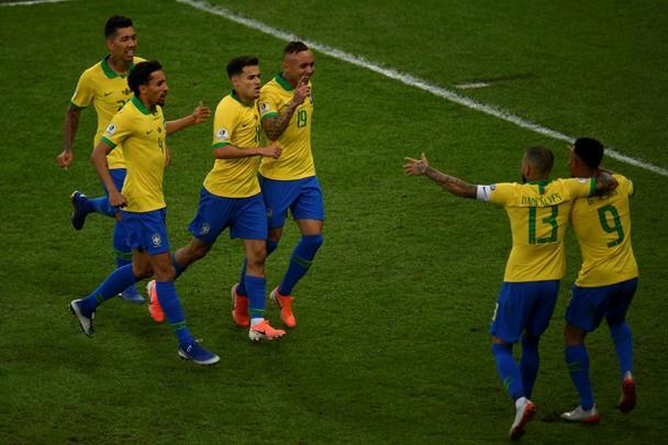 Fotos da decisão da Copa América entre Brasil e Peru, no Maracanã
