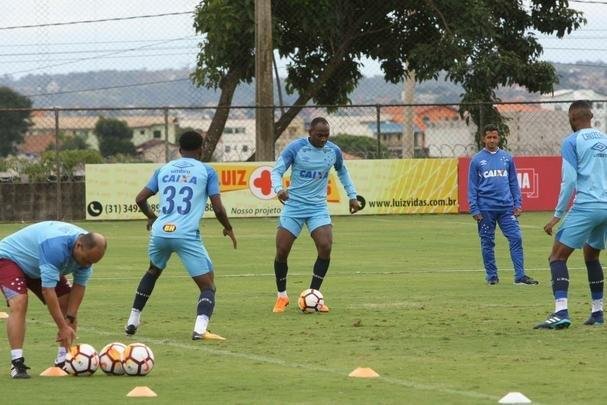 Imagens do treino do Cruzeiro neste domingo (20/05/2018)