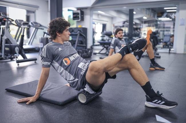 Ainda sem Arana, Atltico teve treino na Cidade do Galo, nesta segunda-feira (8), para o confronto com o Palmeiras pela Copa Libertadores.