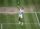 Djokovic elimina Shapovalov e vai em busca de recorde na final de Wimbledon
