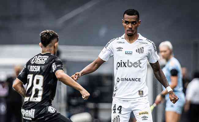 Corinthians tambm ironizou uma das decises do VAR que confirmou gol sobre o Santos