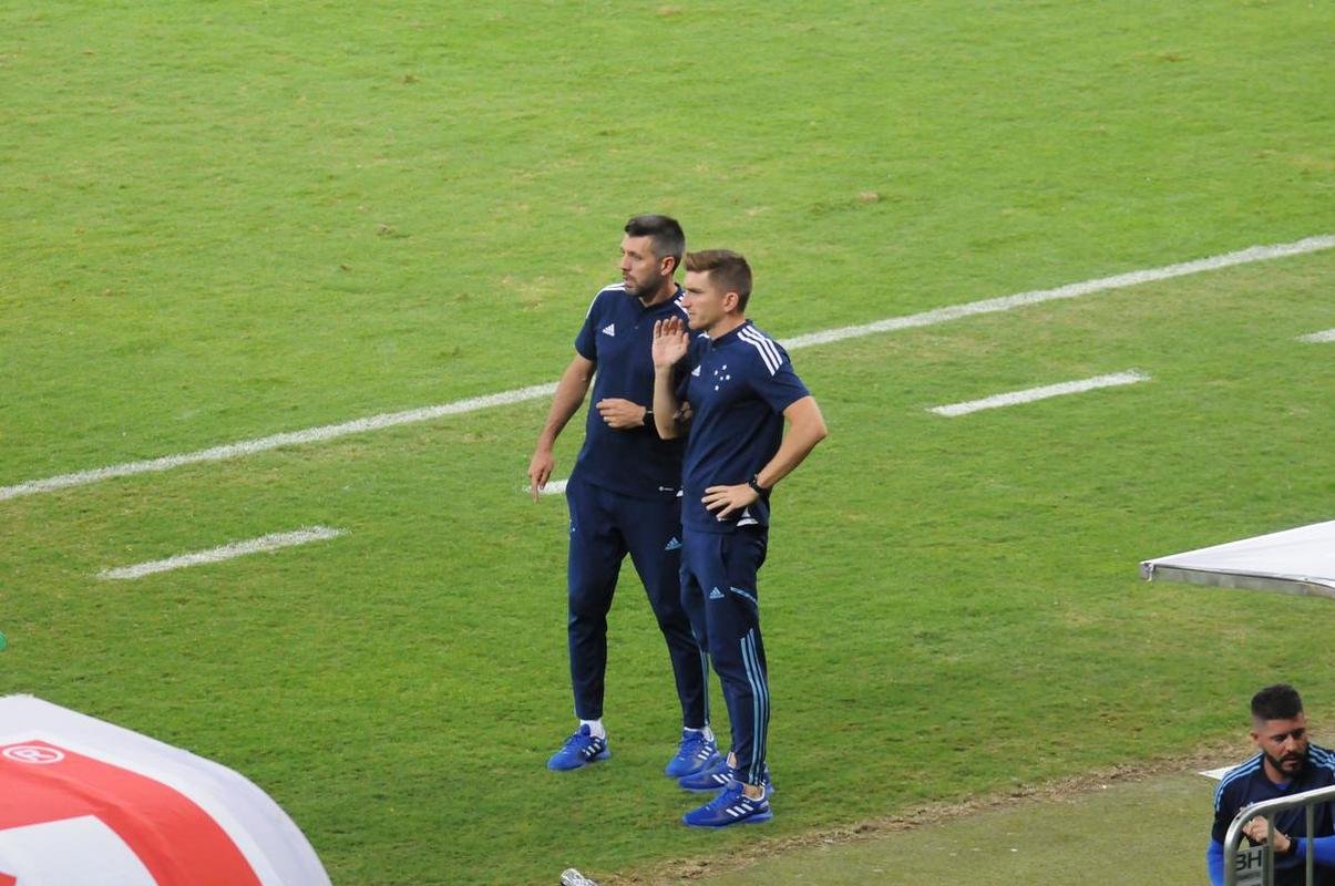 Fotos do jogo entre Cruzeiro e CRB, no Mineiro, em Belo Horizonte, pela 11 rodada da Srie B do Brasileiro