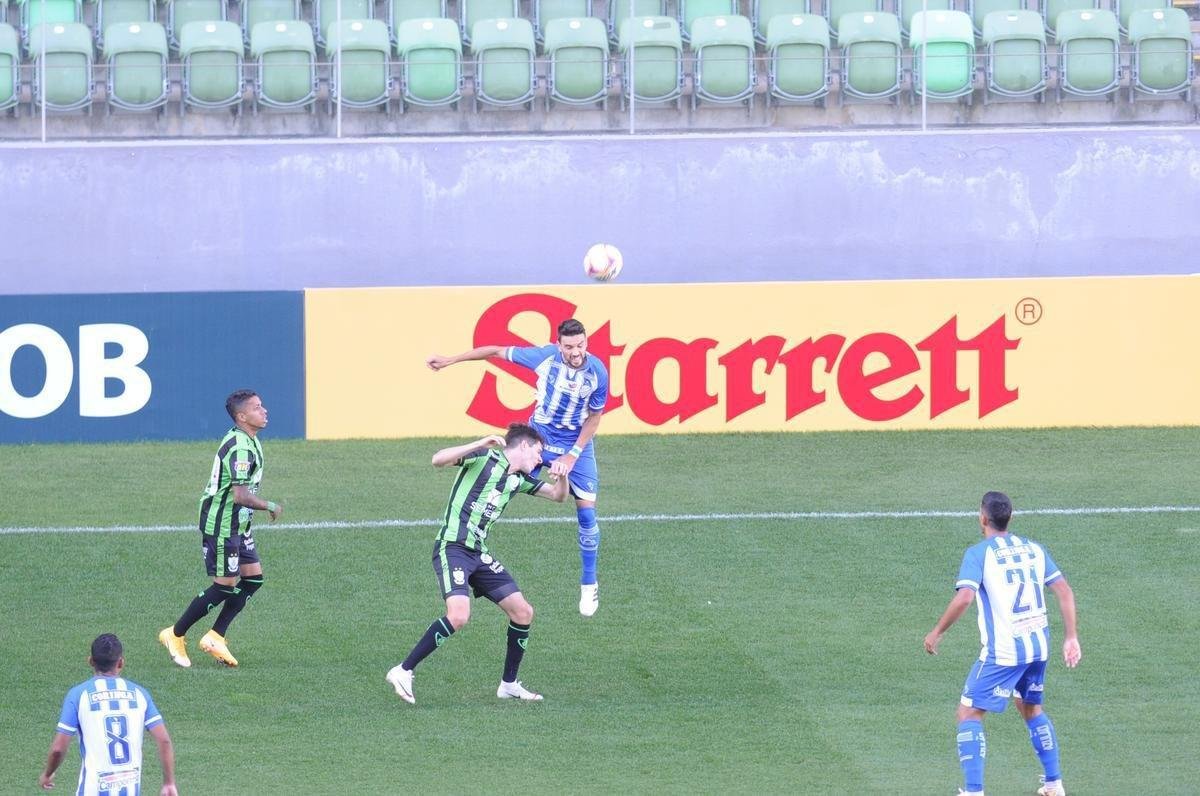 Fotos do jogo entre Amrica e CSA-AL, no Independncia, em Belo Horizonte, pela Srie B do Campeonato Brasileiro