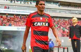 Durval (Sport) - 37 anos - 2 jogos no Campeonato Brasileiro - Perdeu espao no Sport e virou reserva da dupla Ernando e Ronaldo Alves. S jogou em situaes circunstanciais.
