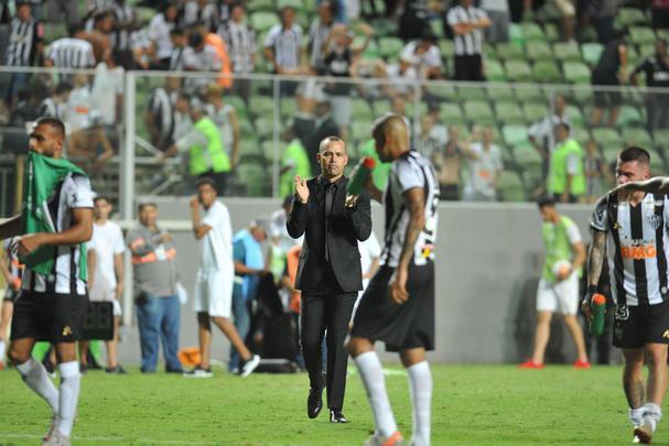 Atltico insistiu no segundo tempo, no conseguiu o terceiro gol e foi eliminado