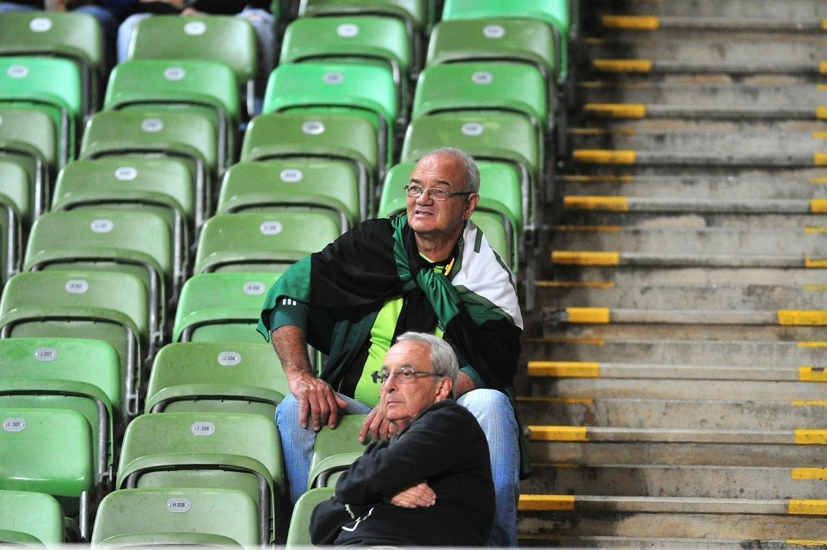 Empate do Amrica com o Oeste, no Independncia, pela Srie B, gerou preocupao na torcida; veja, na galeria, as faces do desnimo do torcedor do Coelho