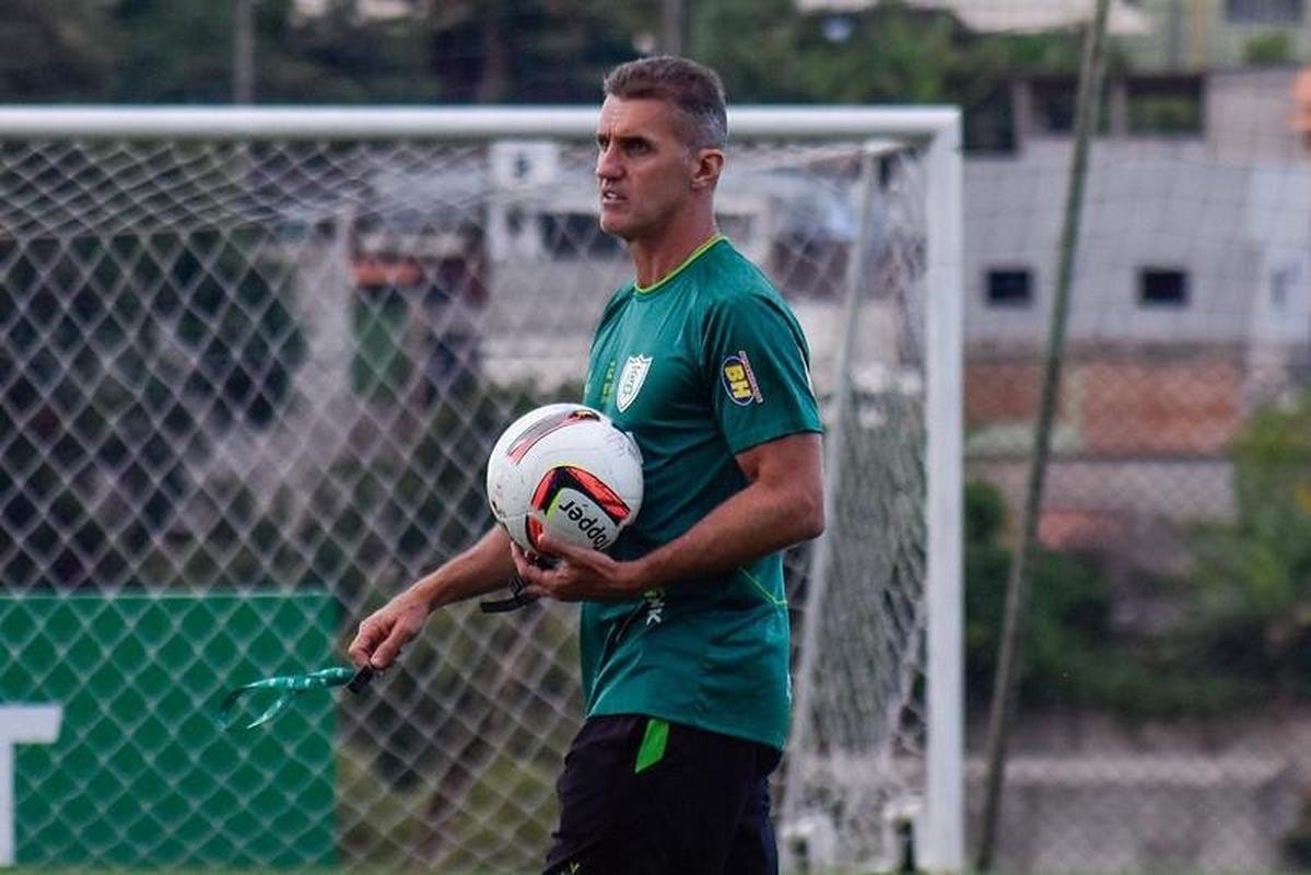 4 - Vagner Mancini foi anunciado pelo Amrica em 12 de abril de 2022