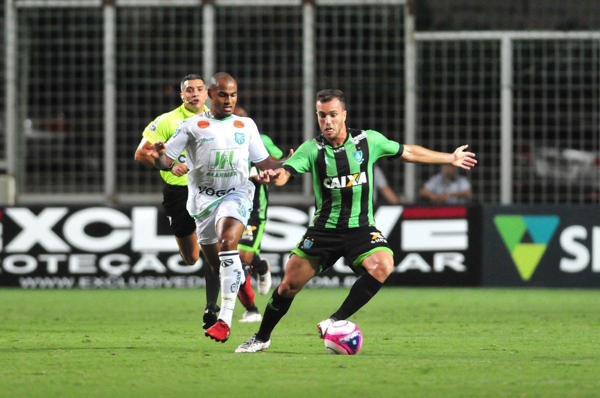 Fotos de Amrica x Caldense, no Independncia, pela 10 rodada do Campeonato Mineiro (Ramon Lisboa/EM D.A Press)