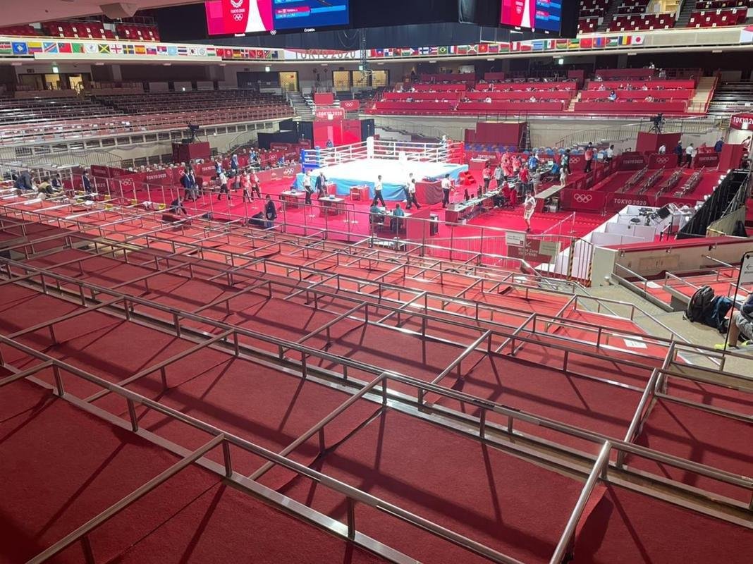 Kokugikan Arena: boxe pegou emprestado o templo espiritual do sum japons para a disputa dos Jogo
