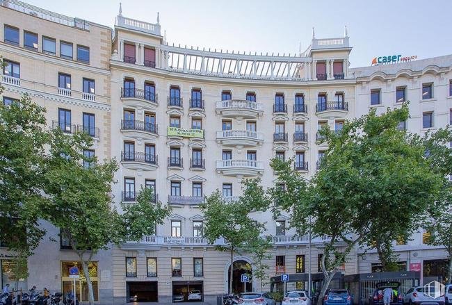 Prdio de Madri onde fica a Tara Sports Sociedad Limitada, empresa pela qual Ronaldo se tornou scio majoritrio do Real Valladolid e do Cruzeiro