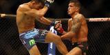 Fotos da vitria de Rafael dos Anjos, que valeu o cinturo dos leves do UFC