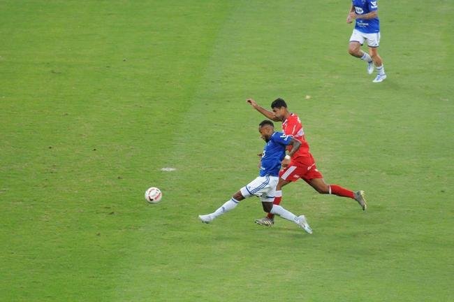 Fotos do jogo entre Cruzeiro e CRB, no Mineiro, em Belo Horizonte, pela 11 rodada da Srie B do Brasileiro