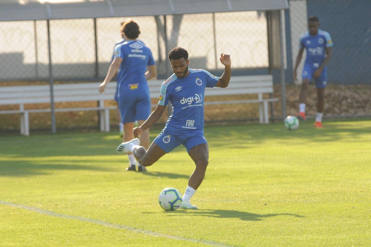 Fotos do treino do Cruzeiro desta quarta-feira, 2 de outubro, na Toca da Raposa II