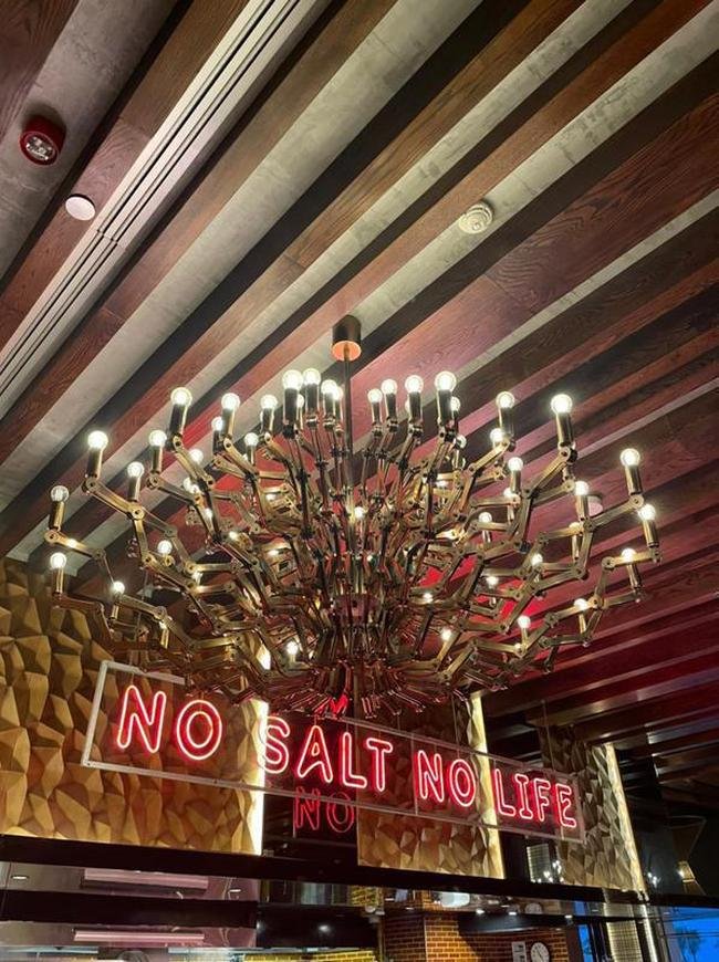 Detalhes luxuosos do badalado restaurante Nurs-Et