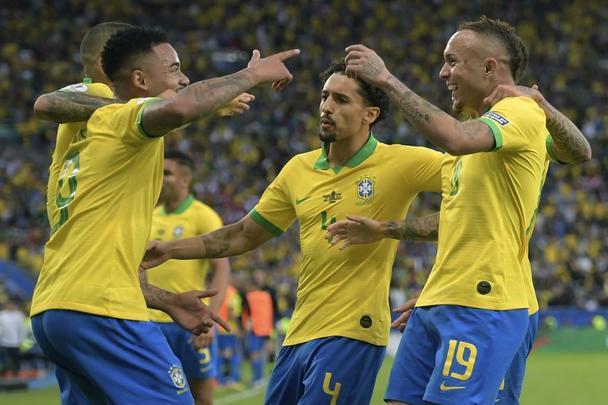 Fotos da decisão da Copa América entre Brasil e Peru, no Maracanã