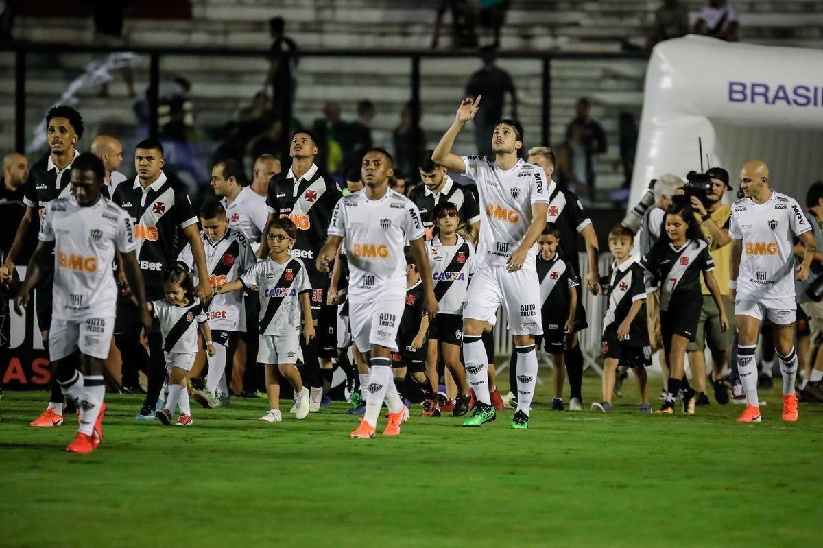Equipes se enfrentaram no So Janurio, pela 2 rodada do Brasileiro