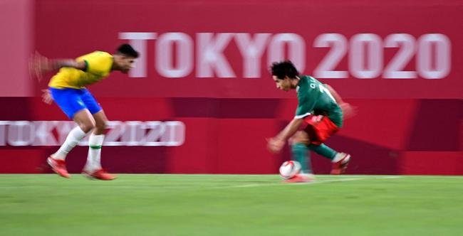 Fotos da vit�ria do Brasil sobre o M�xico, na semifinal do futebol masculino