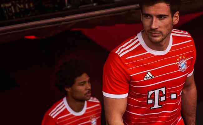 Bayern apresenta uniforme para próxima temporada 