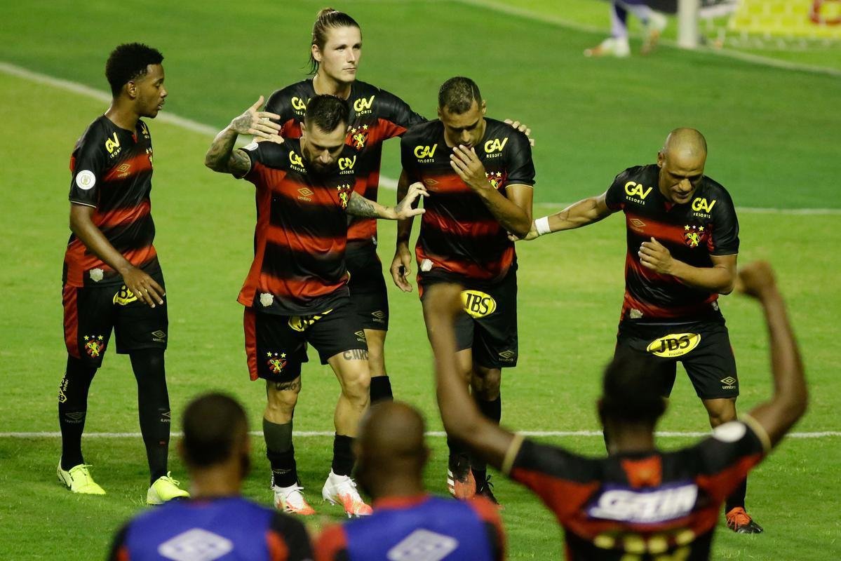 Na estreia do Brasileirão, o Sport bateu o Ceará por 3 a 2, com gols de Elton (2x) e Jonatan Gomez.