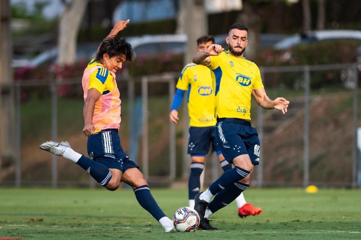 Fotos do treino do Cruzeiro desta segunda-feira (27/9)