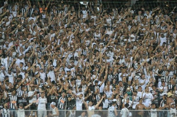 Torcedores do Atltico lotaram Independncia em partida contra o Defensor, pela Copa Libertadores