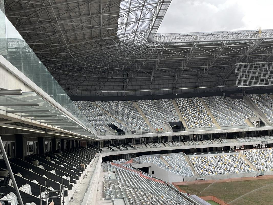 Espao destinado para os visitantes: arquibancadas superiores entre os setores Norte e Oeste