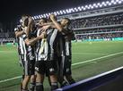 Atltico vence Santos e quebra jejum de 13 anos na Vila Belmiro