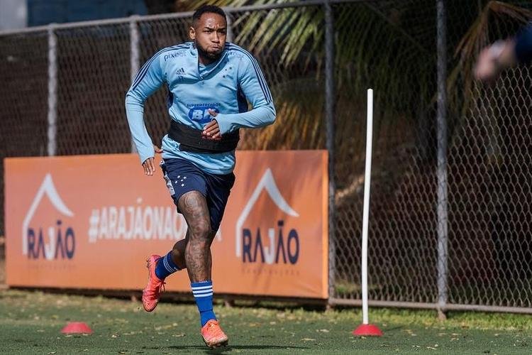 Rafael Silva (atacante) - contrato até dezembro de 2022