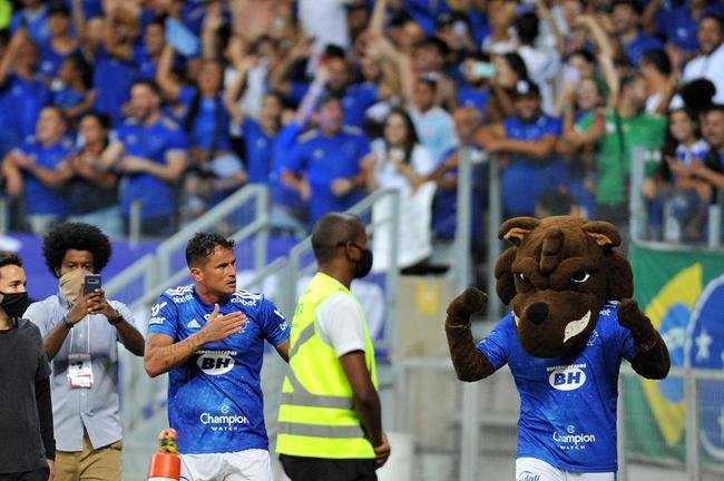 Fotos do jogo de ida da semifinal do Campeonato Mineiro, entre Cruzeiro e Athletic, no Mineiro