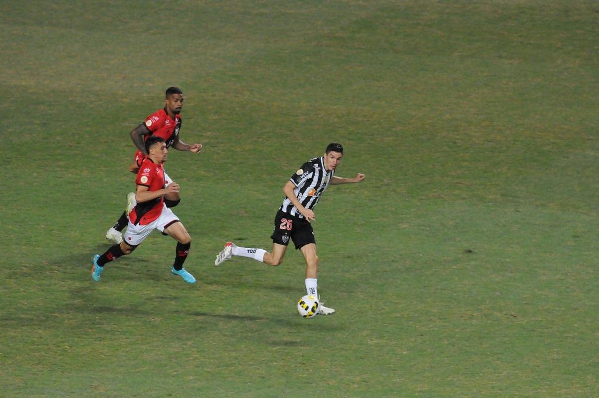Fotos da vitria do Atltico por 2 a 0 sobre Atltico-GO pelo Campeonato Brasileiro