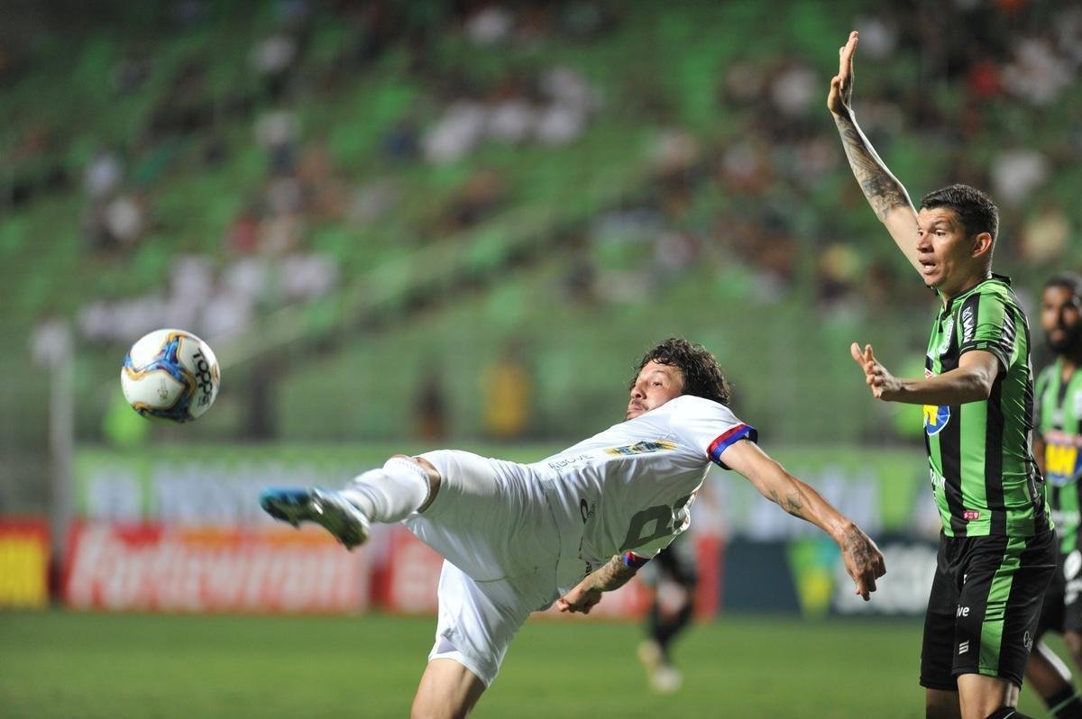 Amrica e Paran Clube se enfrentam pela 33 rodada da Srie B, no Horto
