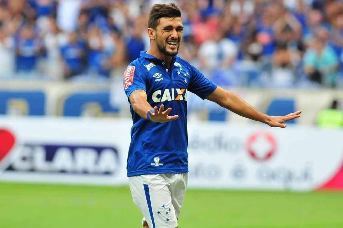 Cruzeiro confirmou vitria no segundo tempo com gol de Arrascaeta; Elias ainda diminuiu para o Galo