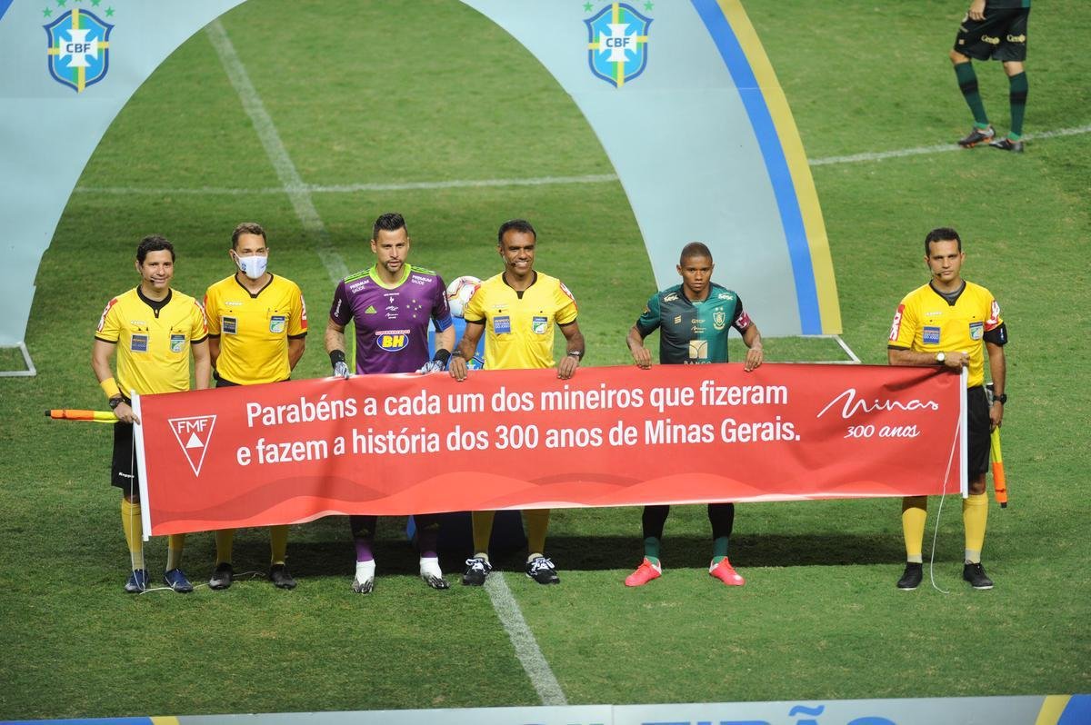Fotos do jogo entre Amrica e Cruzeiro, no Independncia, em Belo Horizonte, pela 25 rodada da Srie B do Brasileiro