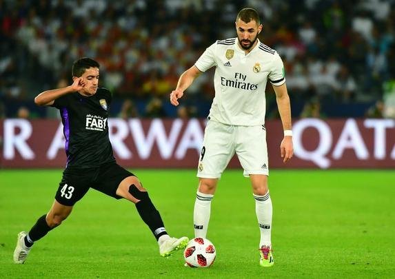 Com gols de Modric, Sergio Ramos, Llorente e Yahia (contra), Real Madrid derrotou o Al Ain por 4 a 1 e fez história ao conquistar seu terceiro título consecutivo do Mundial de Clubes