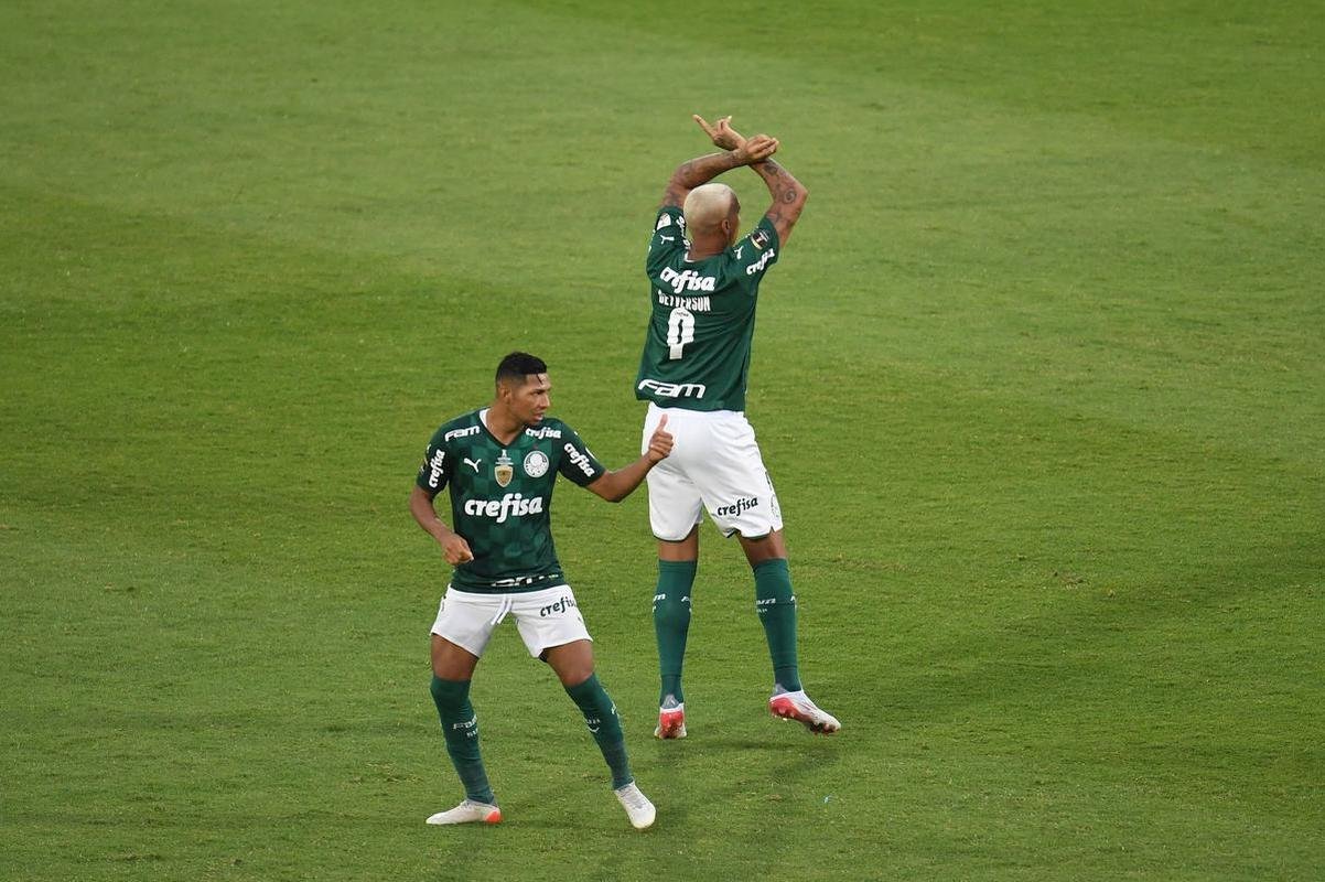 Final da Libertadores: fotos do gol de Deyverson, para o Palmeiras, na prorrogao