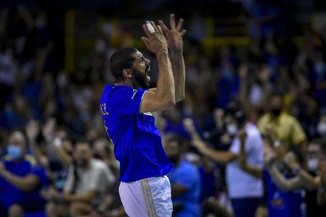 Fotos da final do Mundial de Vlei Masculino, entre Cruzeiro e Civitanova-ITA, no Ginsio Divino Braga, em Betim