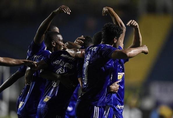 Depois de empatar por 1 a 1 com o Boa, em jogo único da segunda fase da Copa do Brasil, o Cruzeiro venceu nos pênaltis por 5 a 4 e avançou na competição. Partida foi realizada no Estádio Melão, em Varginha, na Região Sul de Minas.