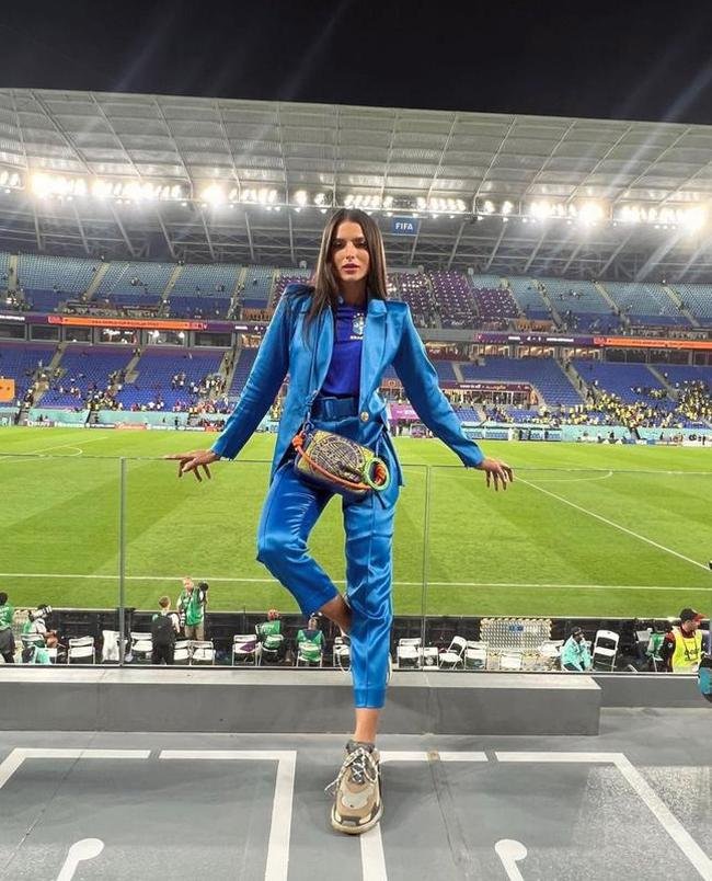 Modelo marcou presena no estdio 974, onde aconteceu o jogo entre Brasil e Coreia do Sul 