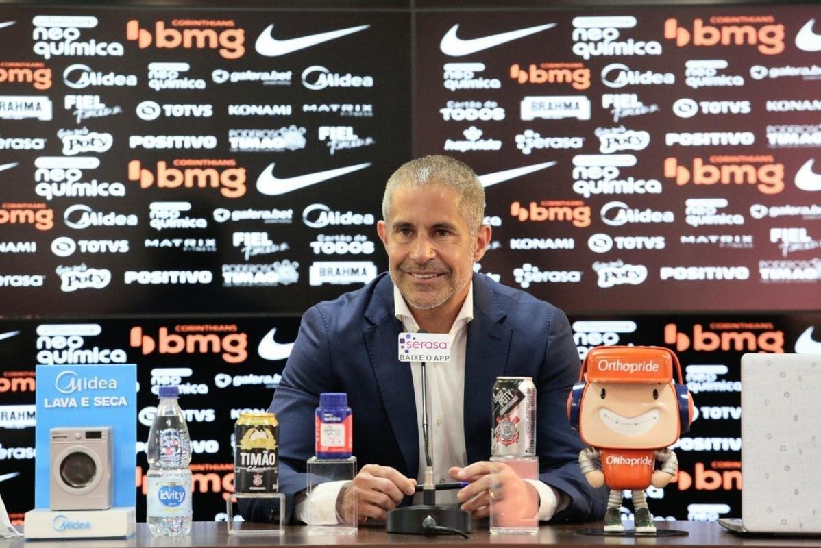 Sylvinho, treinador (Corinthians)