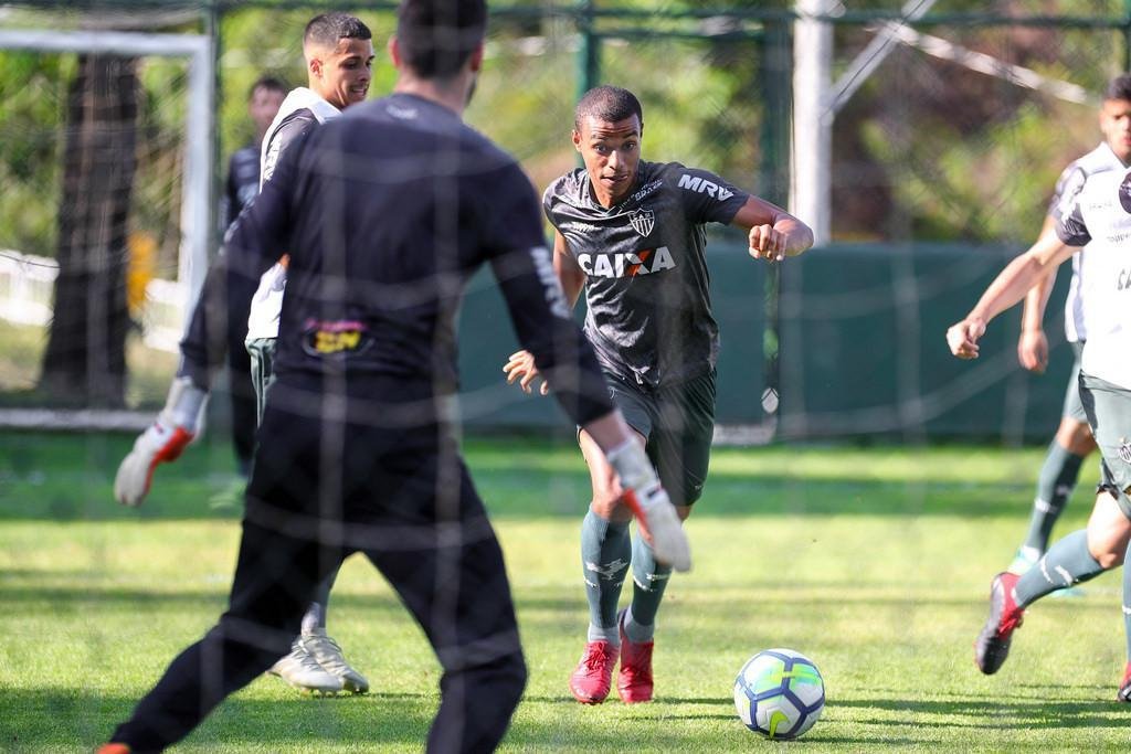 Aps empate no clssico, Atltico volta aos treinos na Cidade do Galo